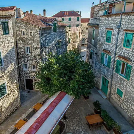 Hébergement de vacances Aleksa By Interhome Šibenik